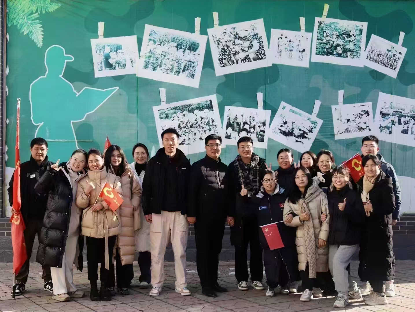 寒假团建beat365辅导员代表牵手副校长